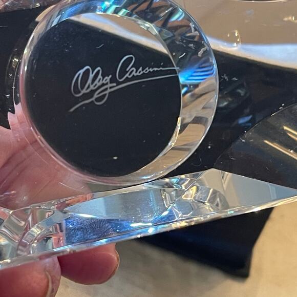 Oleg Cassini Crystal tealight candle holder with box - Picture 3 of 10